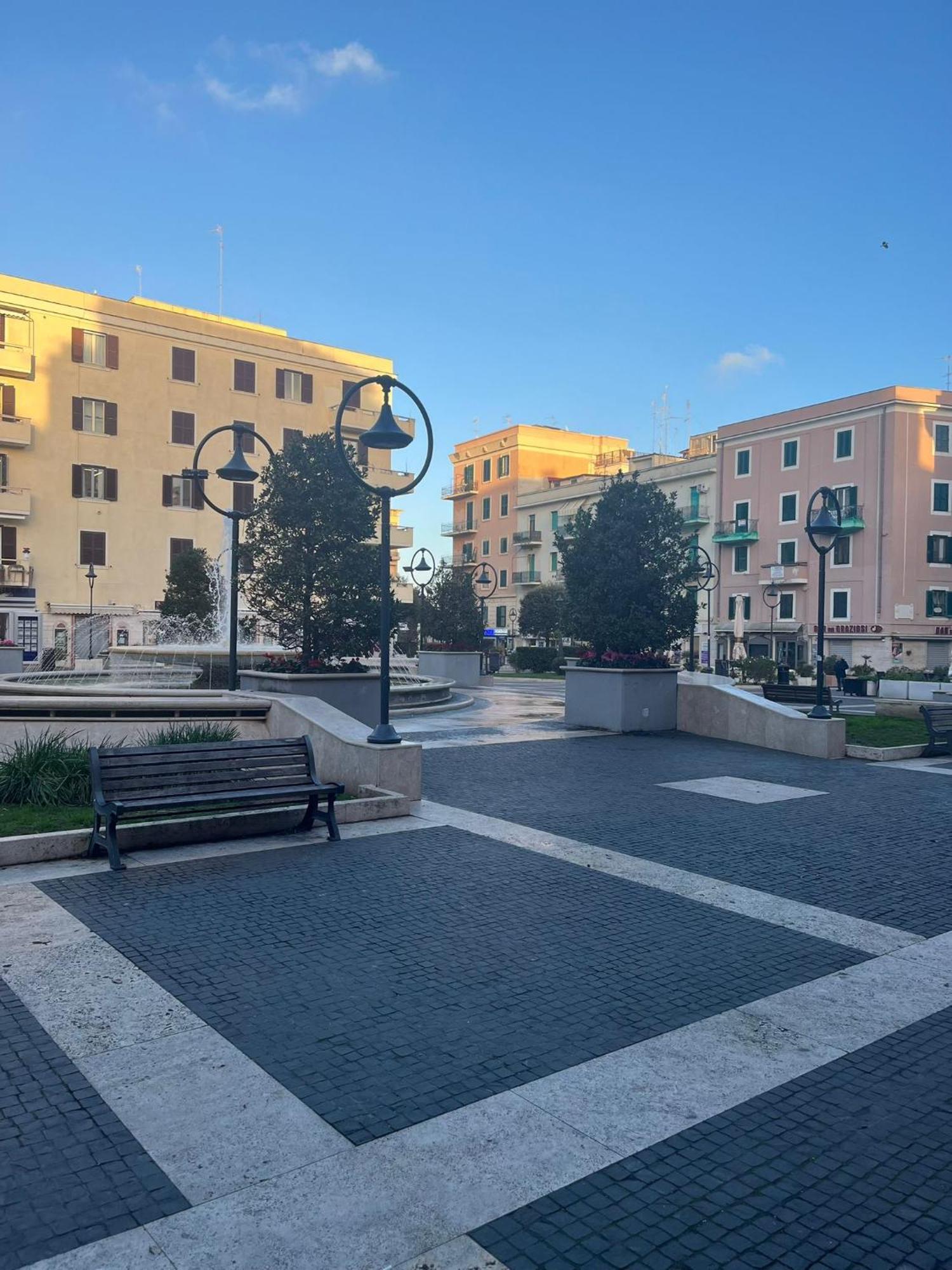 La Piazzetta Anzio Hotel Luaran gambar